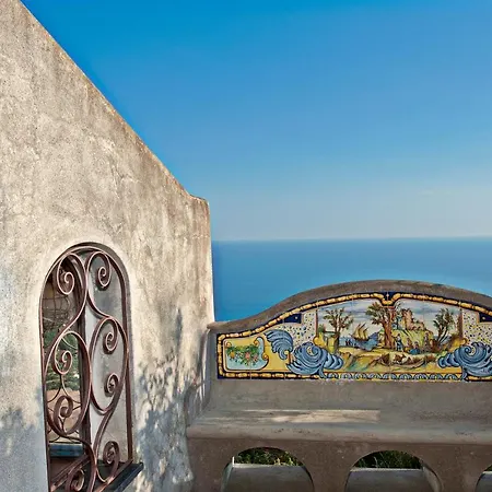 Lavinia Nocelle * Positano