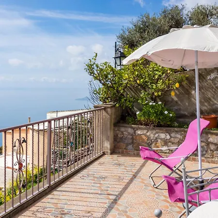 Holiday home Lavinia Nocelle *
