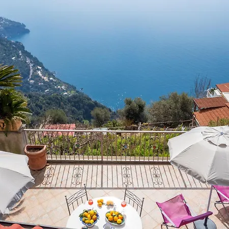 Lavinia Nocelle Holiday home *