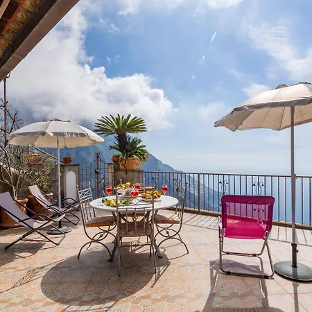 Lavinia Nocelle Holiday home *