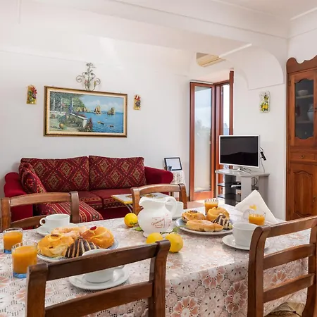Lavinia Nocelle Positano