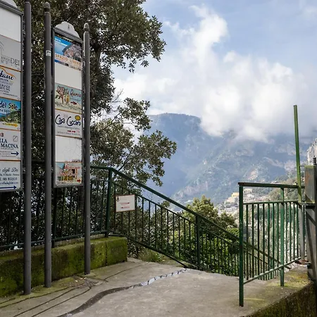 Lavinia Nocelle بيت للعطل