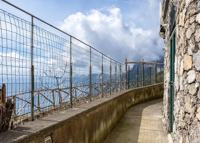 Lavinia Nocelle Dom wakacyjny *