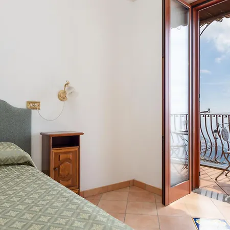 펜션 Lavinia Nocelle *